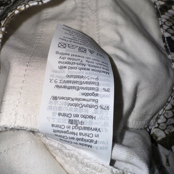 EUC J. Crew Kickout Crop Ankle Pant in Snakeskin Size 29 - Picture 4 of 8